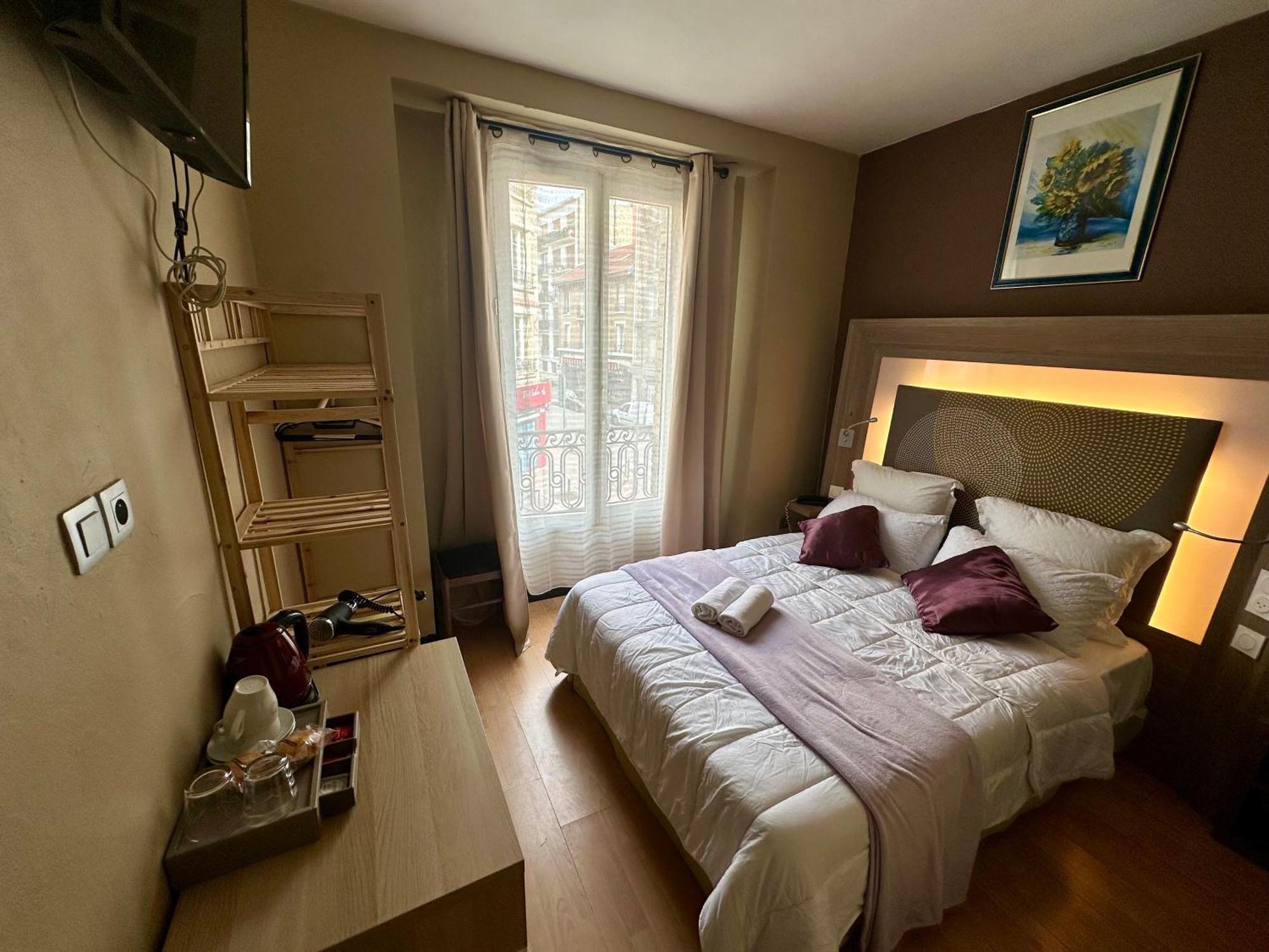 Hotel Victor Hugo Clamart Exterior photo