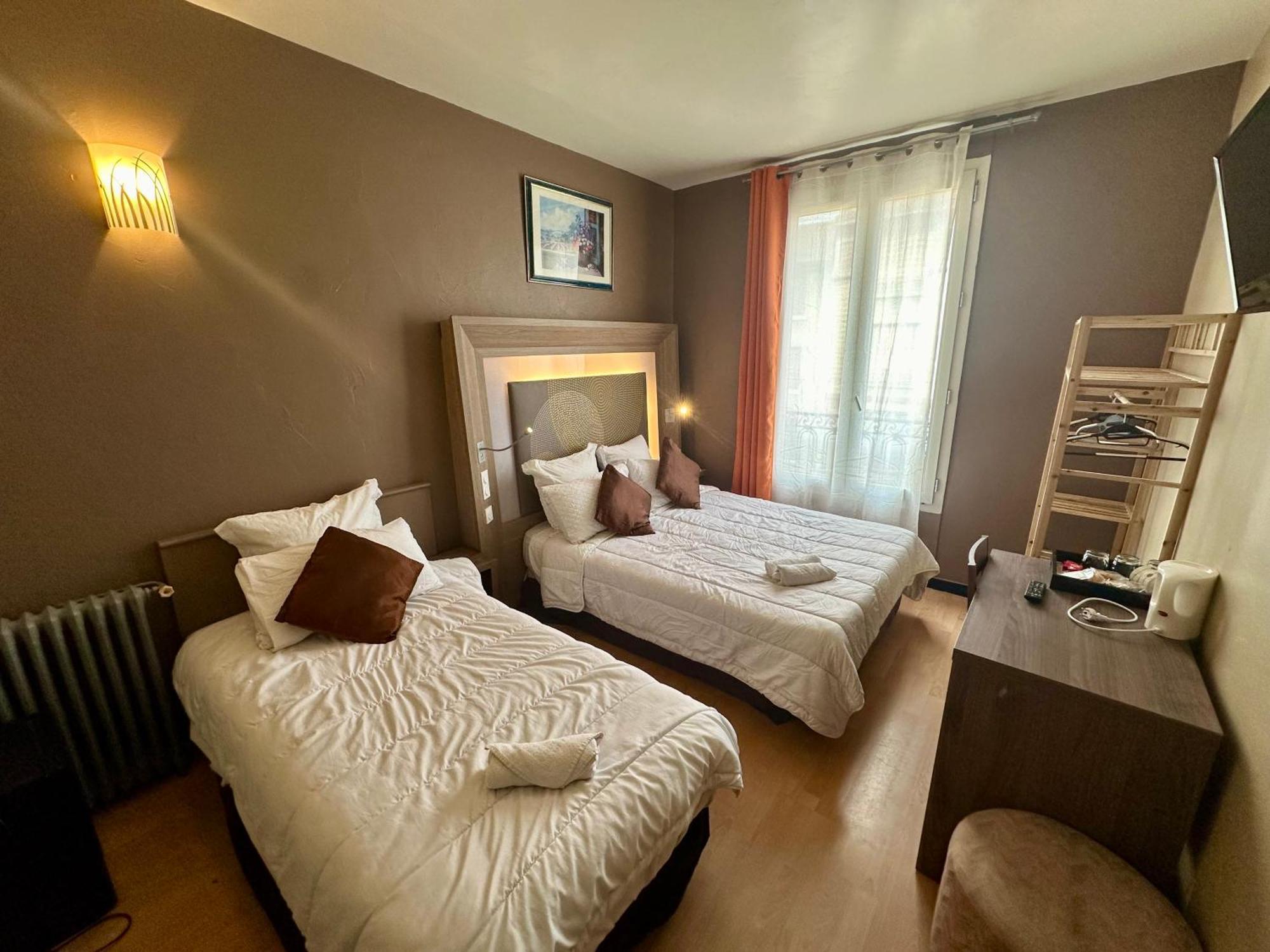 Hotel Victor Hugo Clamart Exterior photo